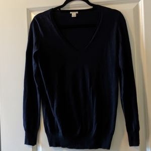 Cotton v-neck pullover sweater